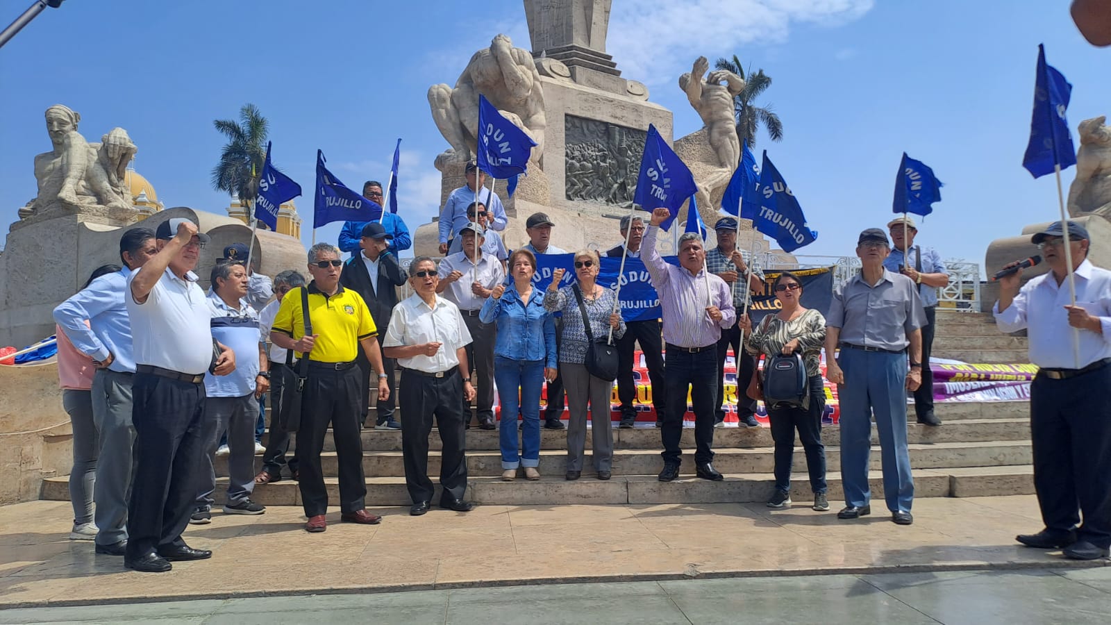 La Libertad: SUDUNT se suma a las protestas contra Dina Boluarte, exigiendo su renuncia