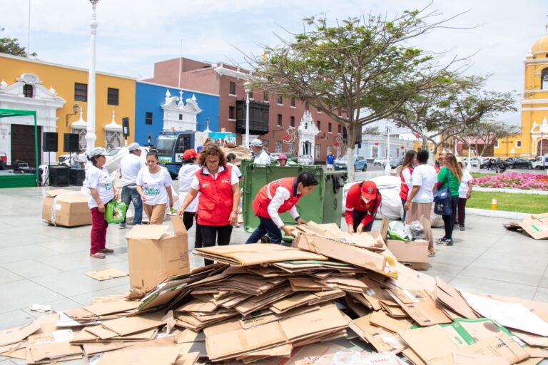 Reciclareto: Trujillo reúne 1700 kg de residuos en una media mañana