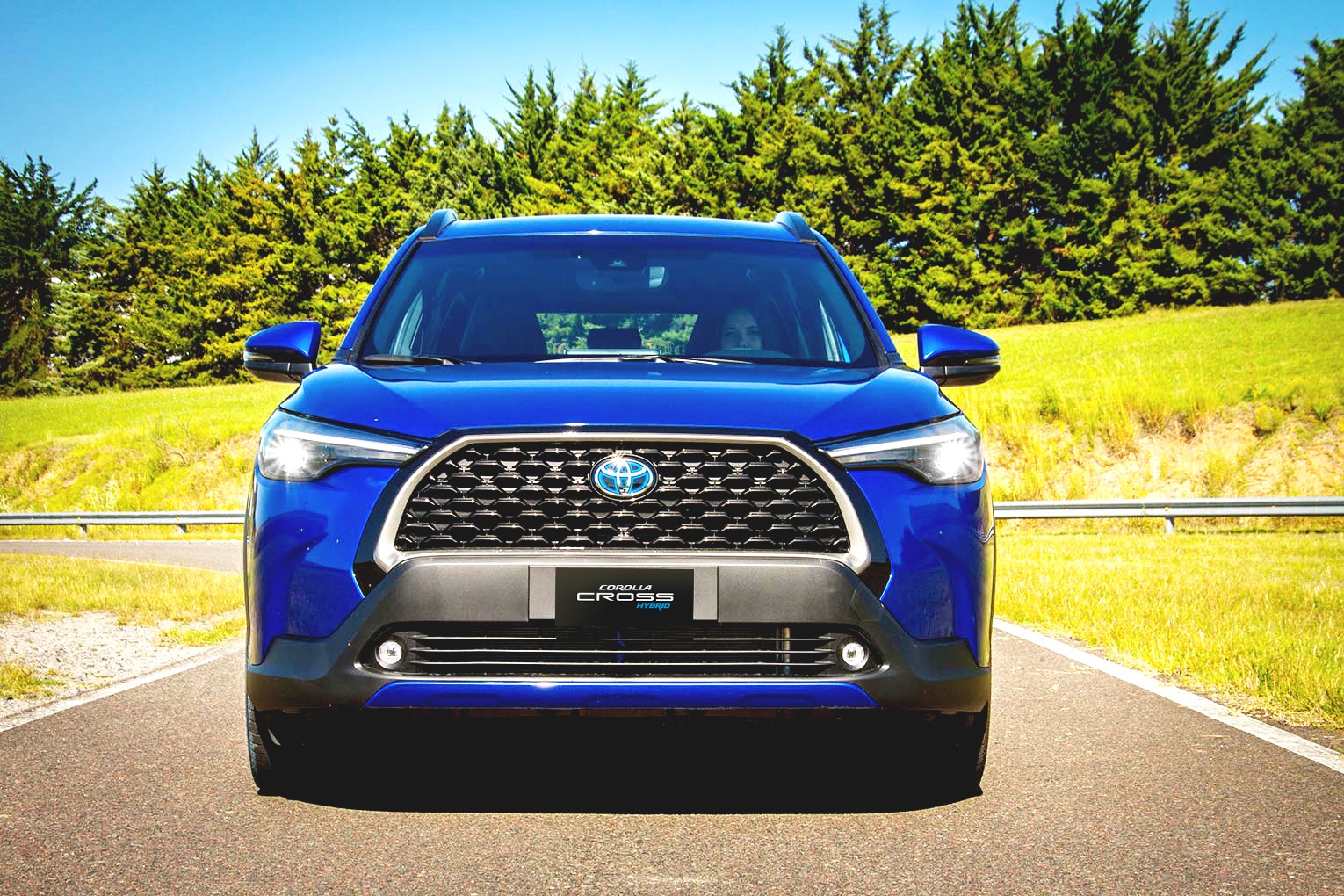 Autos híbridos eléctricos: innovación sostenible para el futuro del transporte