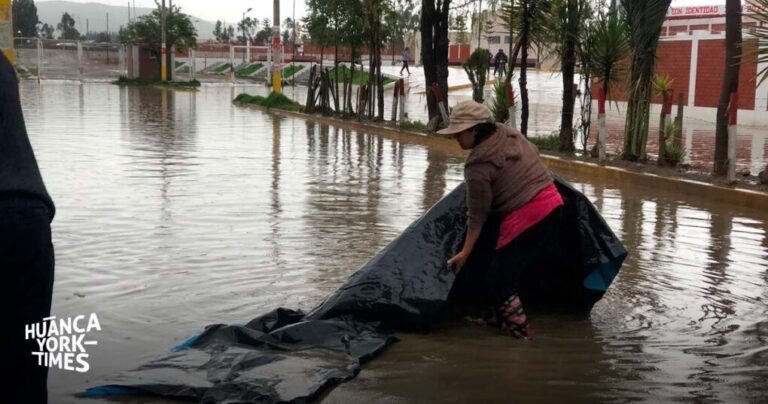 Alerta en Junín: Fuerte granizada y lluvias torrenciales dejan viviendas y escuelas inundadas en Huancayo y Jauja