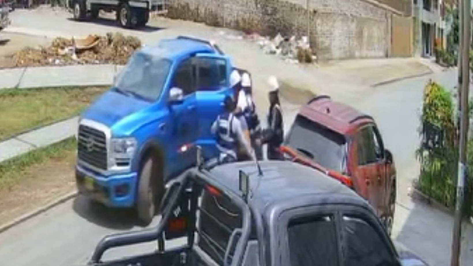 Trujillo: Delincuentes intentan secuestrar a hombre a plena luz del día