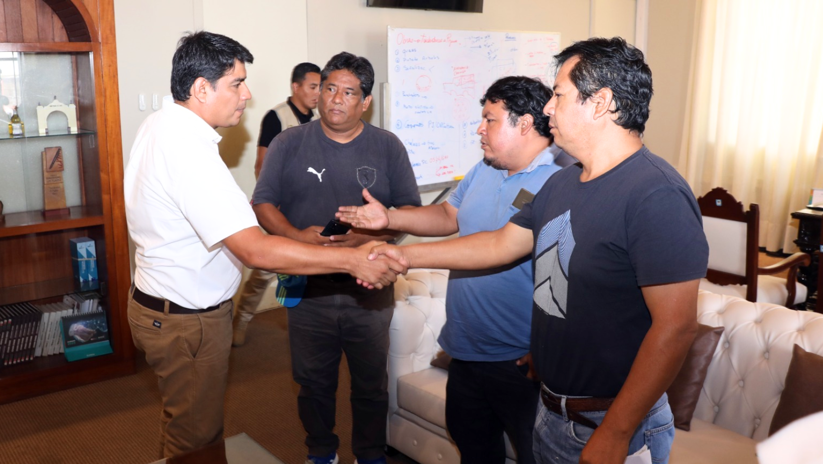 Trujillo: Mario Reyna se compromete a cumplir con pedidos del personal de Seguridad Ciudadana