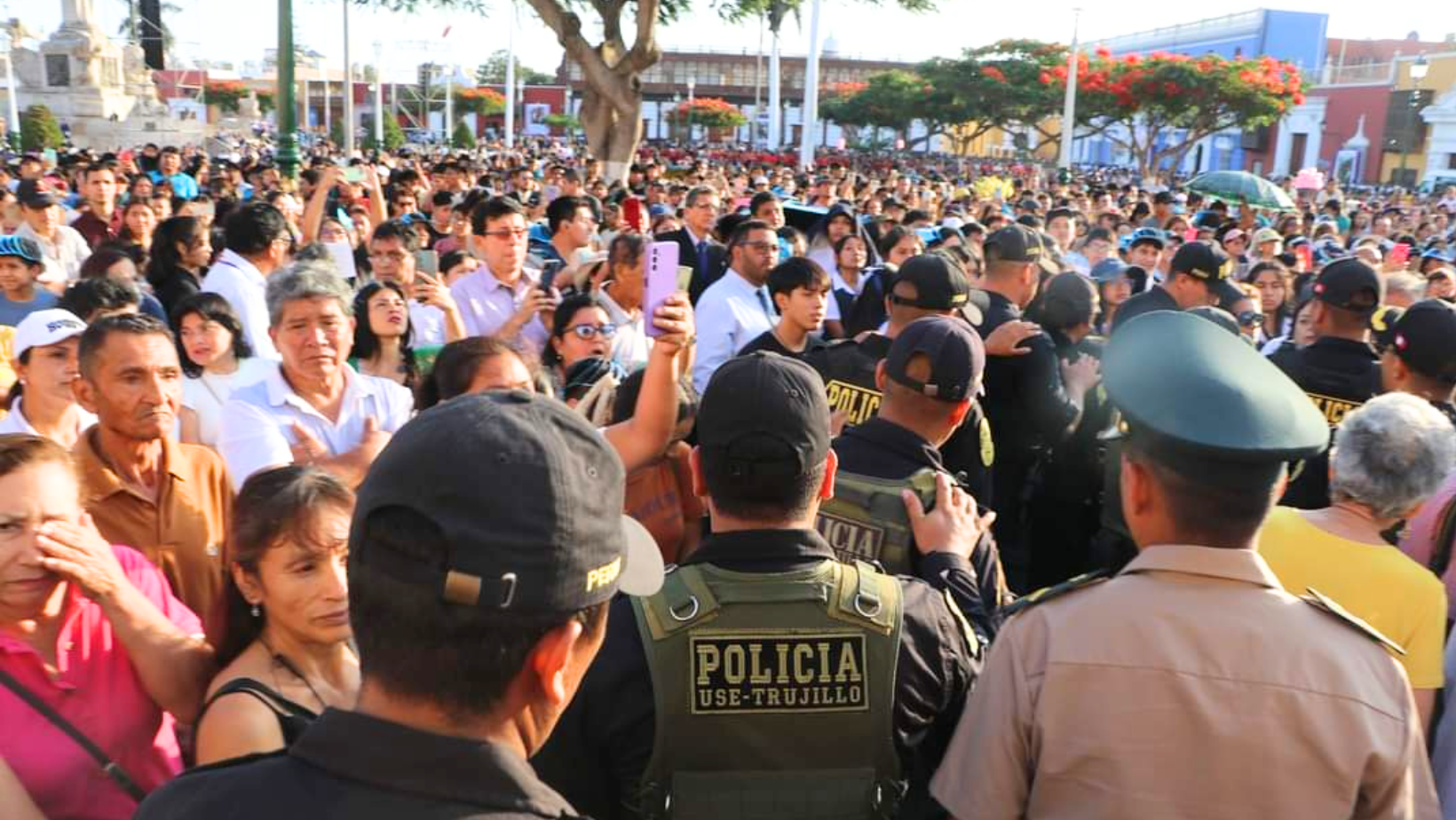 La Libertad: Más de 3 mil policías cuidarán a ciudadanos durante Semana Santa