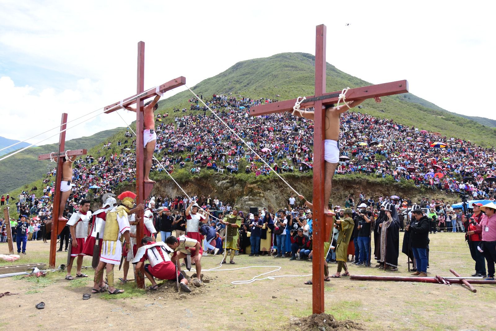 La Libertad: Más de 20 mil visitantes en la escenificación del Vía Crucis en Otuzco