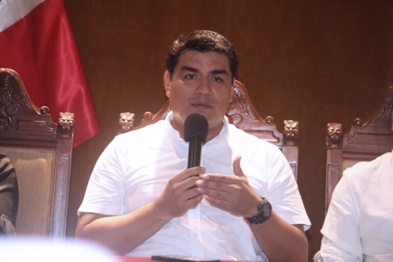 Mario Reyna disconforme con la reelección de autoridades locales y regionales