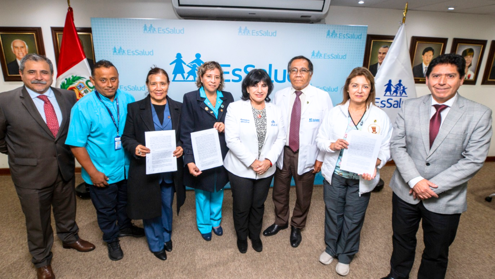 Anuncian el levantamiento de la huelga nacional indefinida de los trabajadores de EsSalud tras acuerdo
