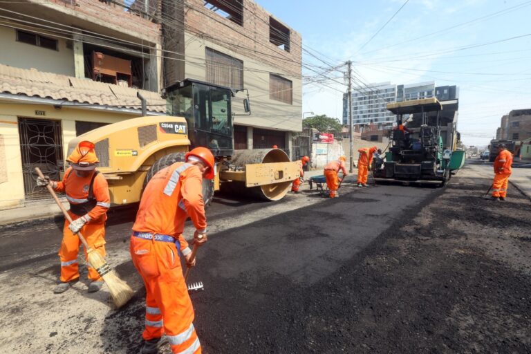 Trujillo: MPT reinició los trabajos de mantenimiento vial en la urbanización Torres Araujo.