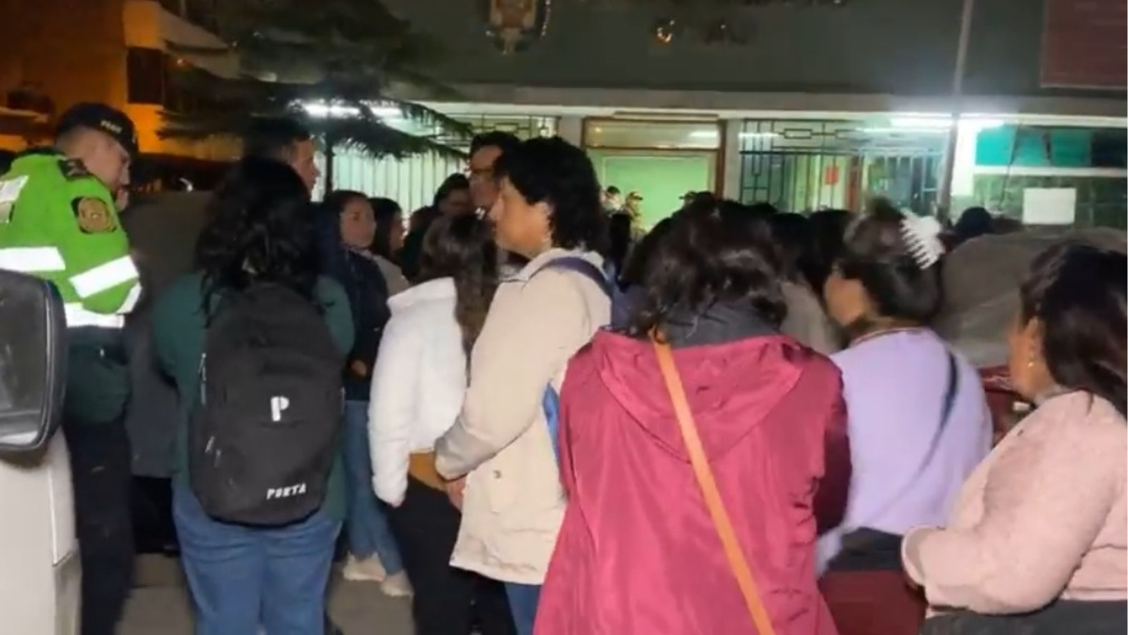 La Libertad: 60 profesores son asaltados por 15 delincuentes