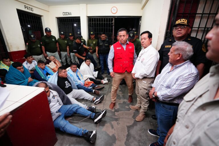 La Libertad: Trasladan 61 reos de alta peligrosidad del penal El Milagro a otras cárceles del país