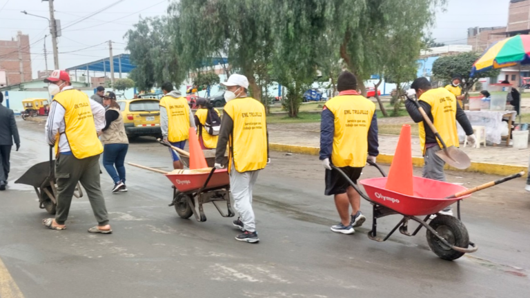 Trujillo: 60 internos del penal El Milagro realizan trabajos comunitarios en El Porvenir