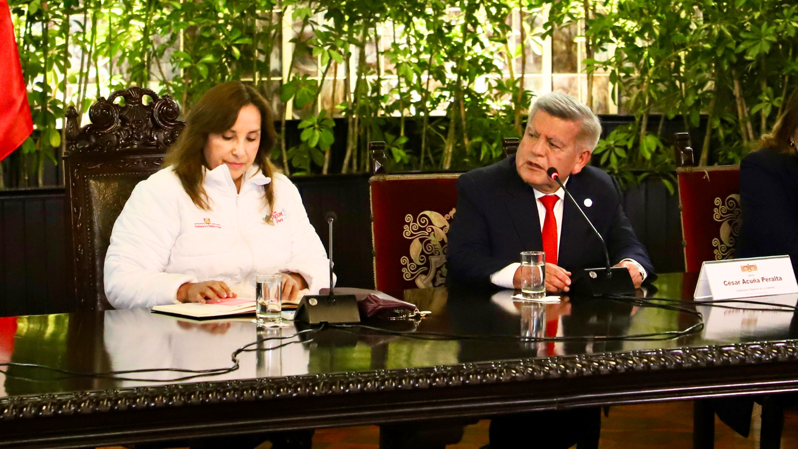 César Acuña tras reunión con Dina Boluarte asegura que obras paralizadas de la ex-ARCC serán reactivadas en La Libertad