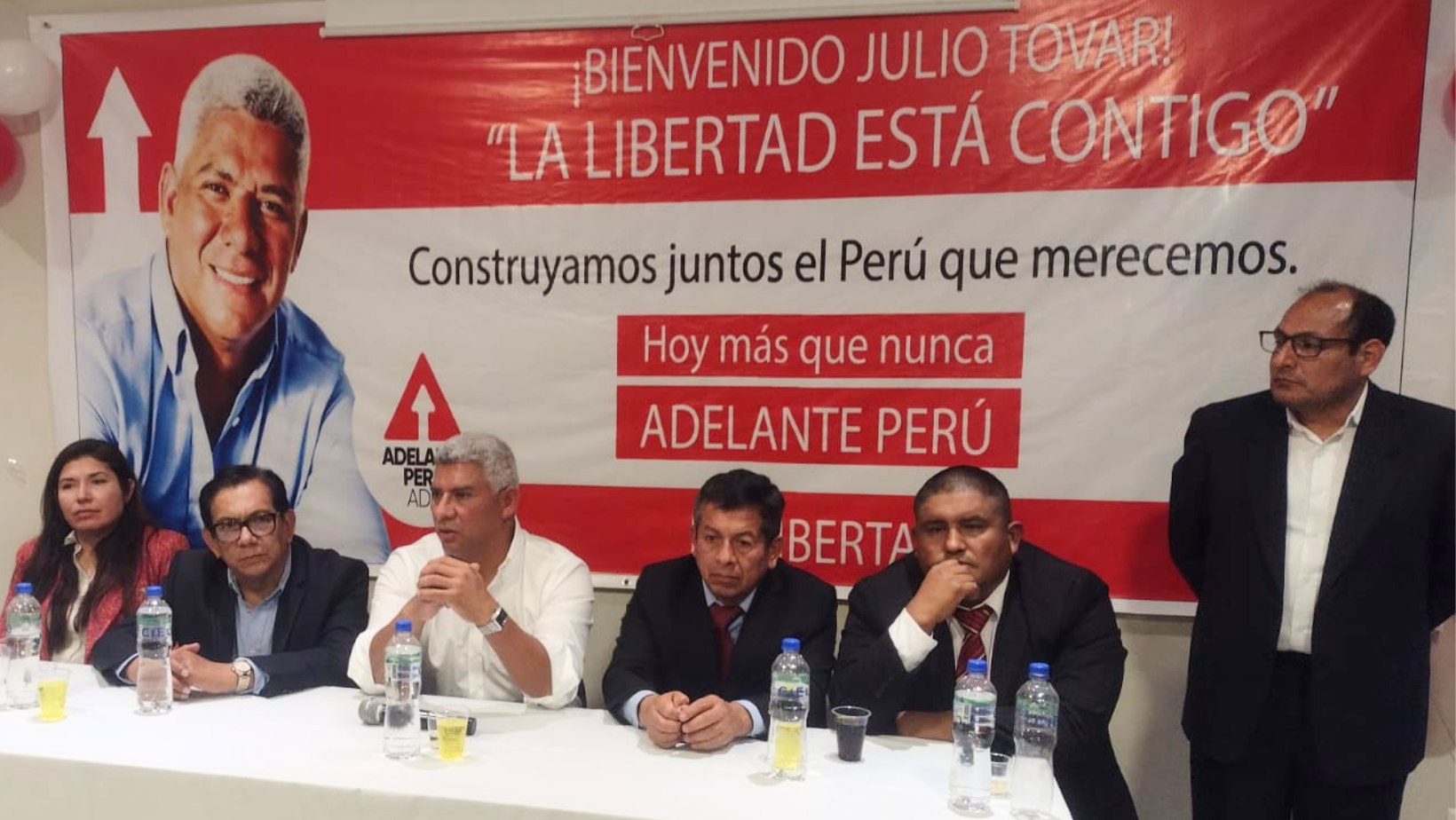 Candidato presidencial Julio Tovar promete combatir la delincuencia como "terrorismo urbano"