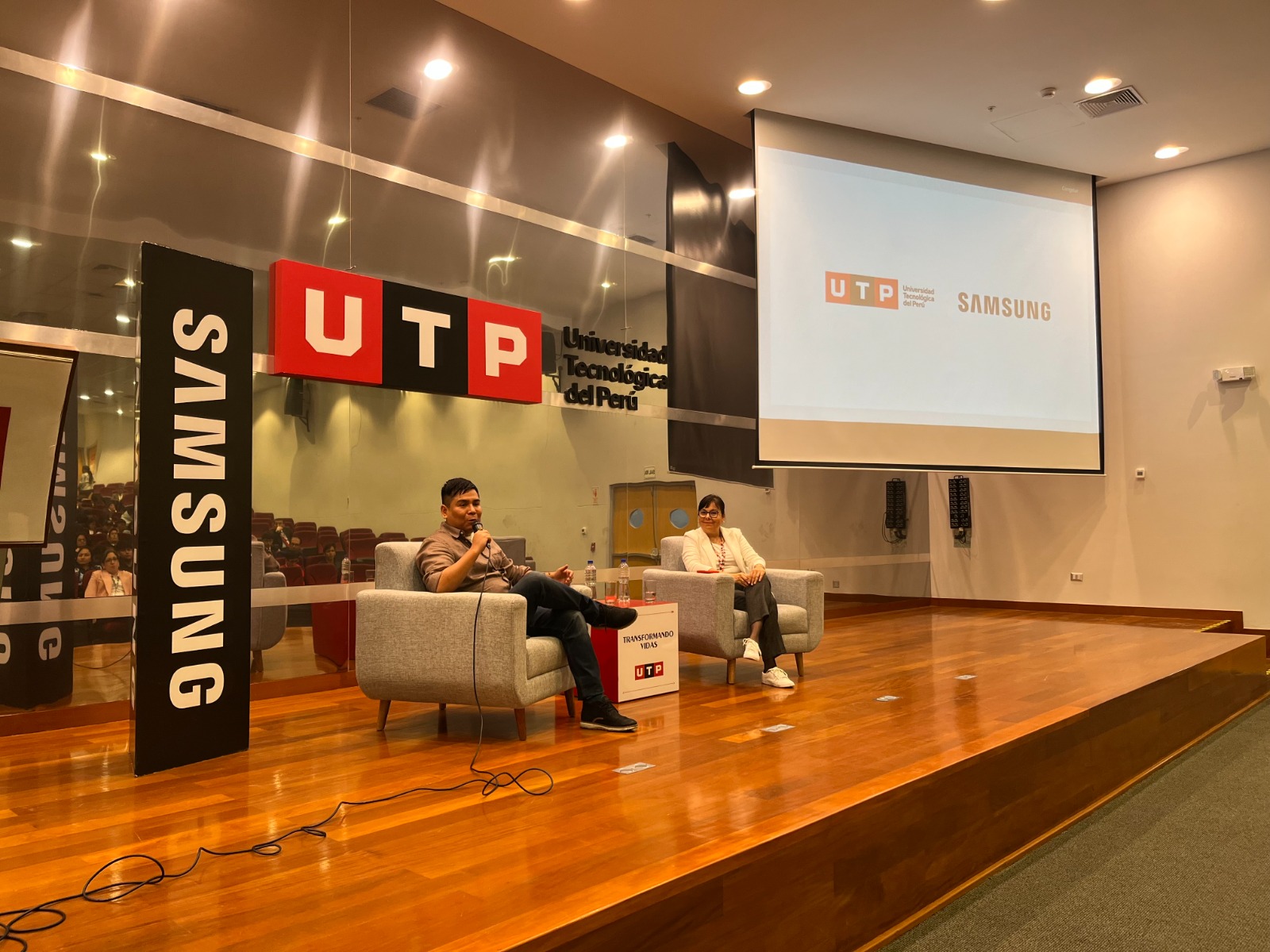 UTP y Samsung realizaron conversatorio sobre Chat GPT y los desafíos de la inteligencia artificial