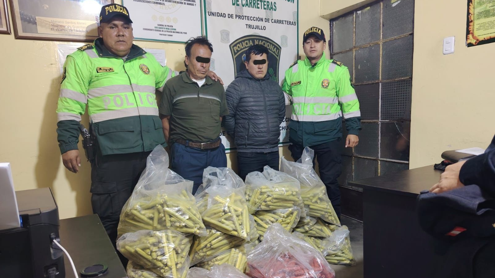 Policía incauta más de 3 mil cartuchos de dinamita y captura a “Los Topos de Quiruvilca”