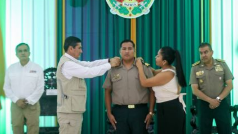 Suboficial Cotrina Aguilar es promovido por valor en combate al crimen tras frustrar asalto a profesores en Chao