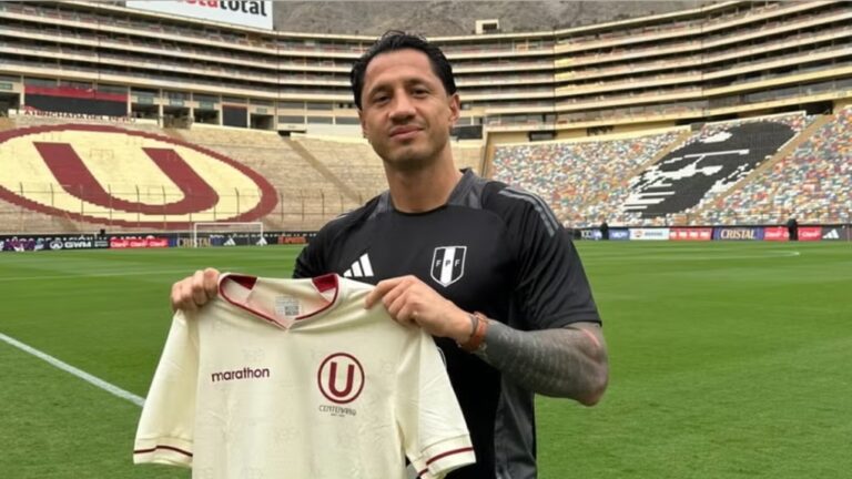 Gianluca Lapadula jugaría en Universitario para la Liga 1