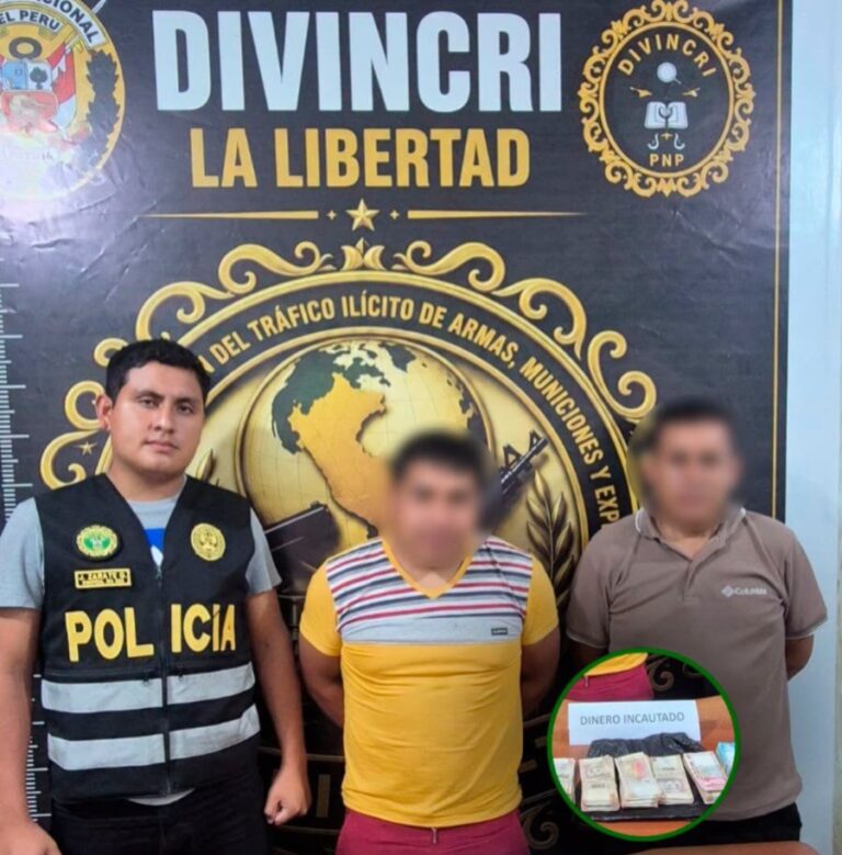 Detienen a dos hombres con más de S/90 mil en efectivo en la carretera