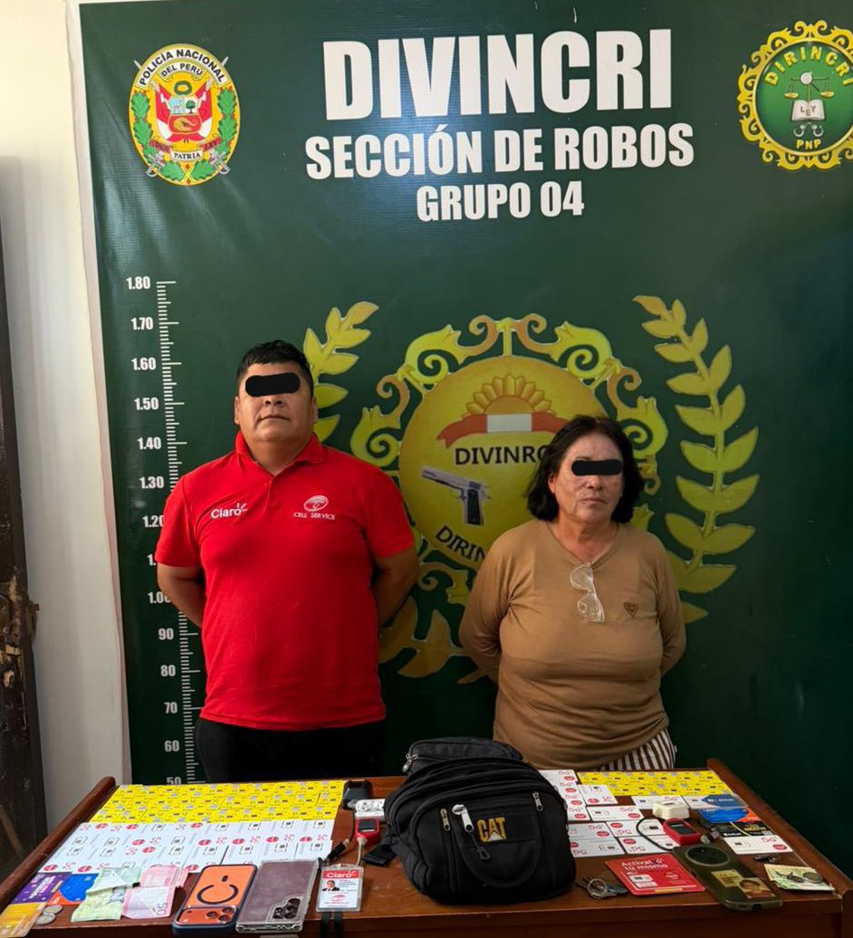 Detienen a pareja por venta de chips en la calle sin cumplir con la norma