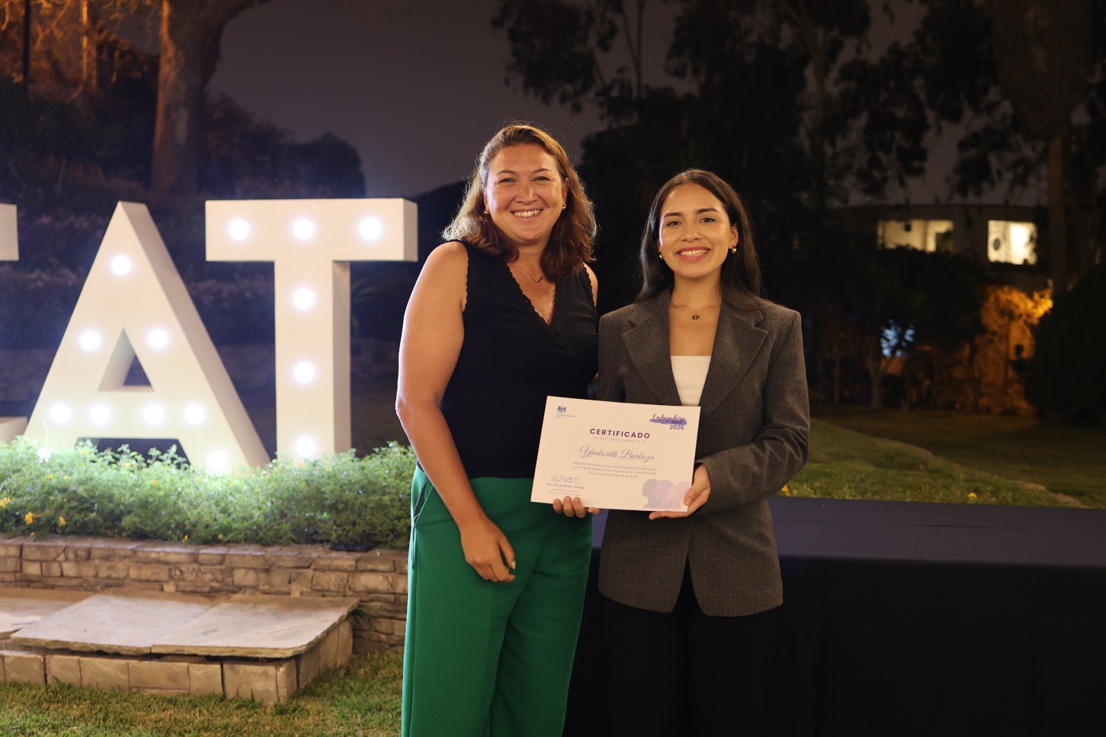 Estudiante trujillana de la UPN es elegida ‘Embajadora por un Día’ de la Embajada Británica