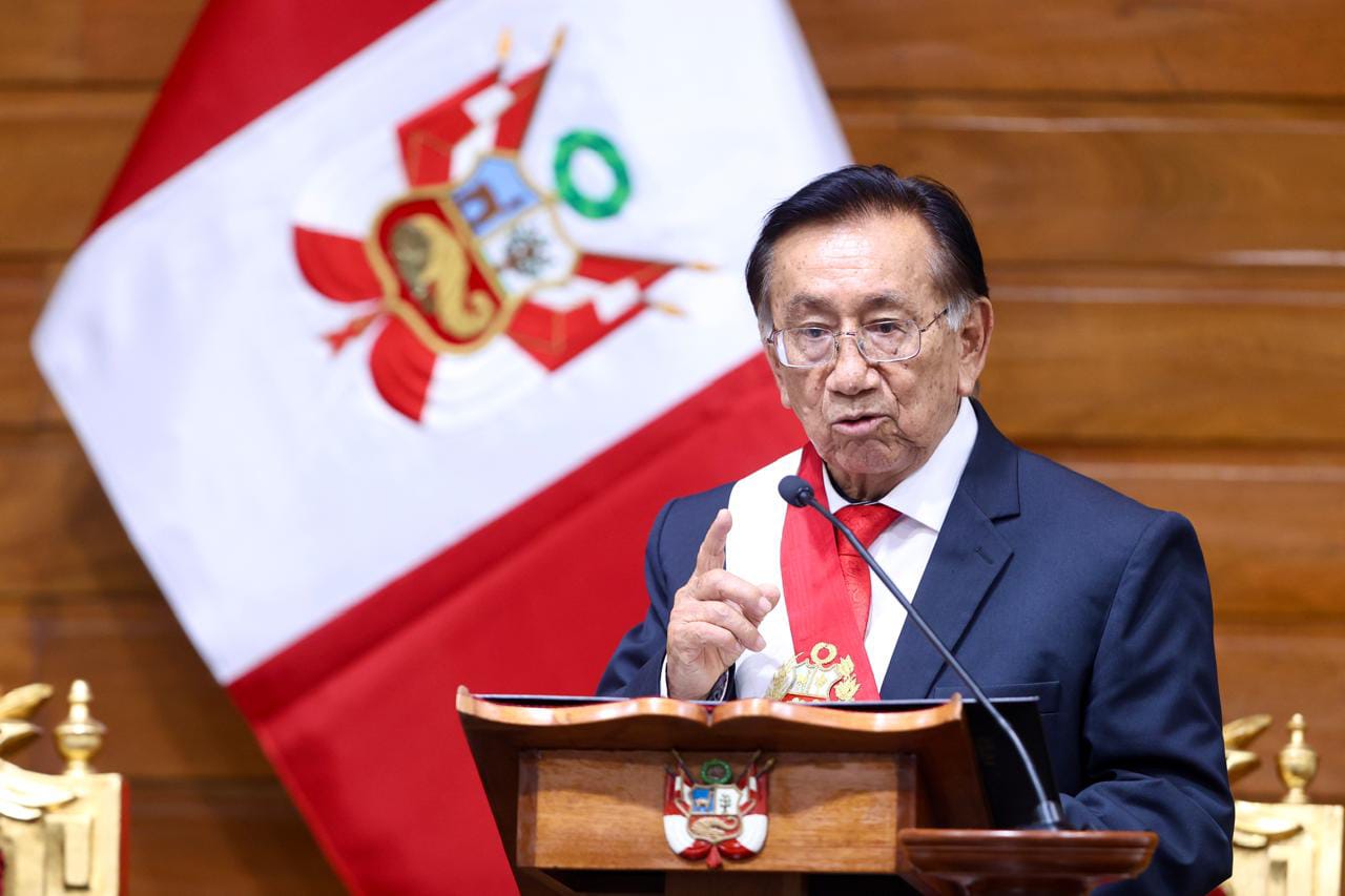 Contraloría revisa constantes viajes de presidente Balcázar que habrían costado más de S/1 millón