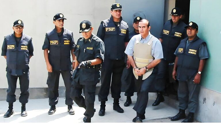 Montesinos cumplió condena de 25 años por caso Barrios Altos y pide su libertad