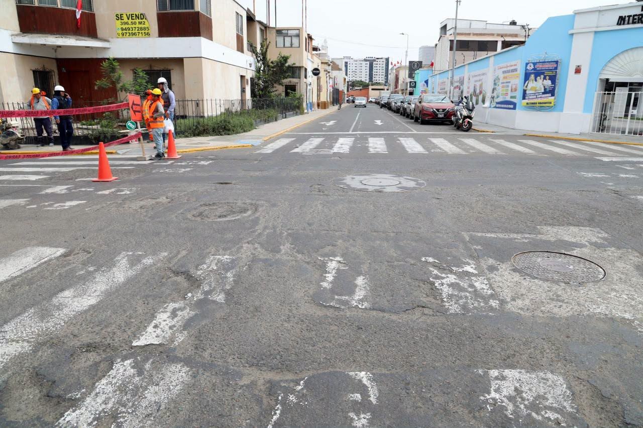 INICIAN MEJORAS DE LOS JIRONES SAN MARTÍN E INDEPENDENCIA POR ETAPAS, CON PLAN DE RUTAS PARA EVITAR EL TRÁFICO VEHICULAR