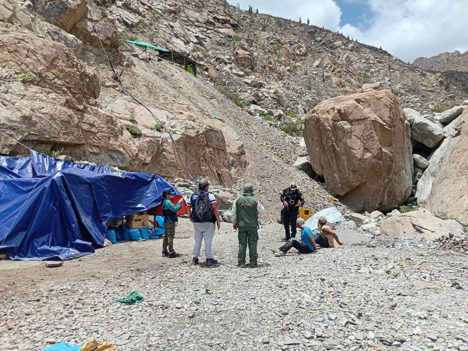 Fiscalía logra sentencia contra acusados de minería ilegal en Virú