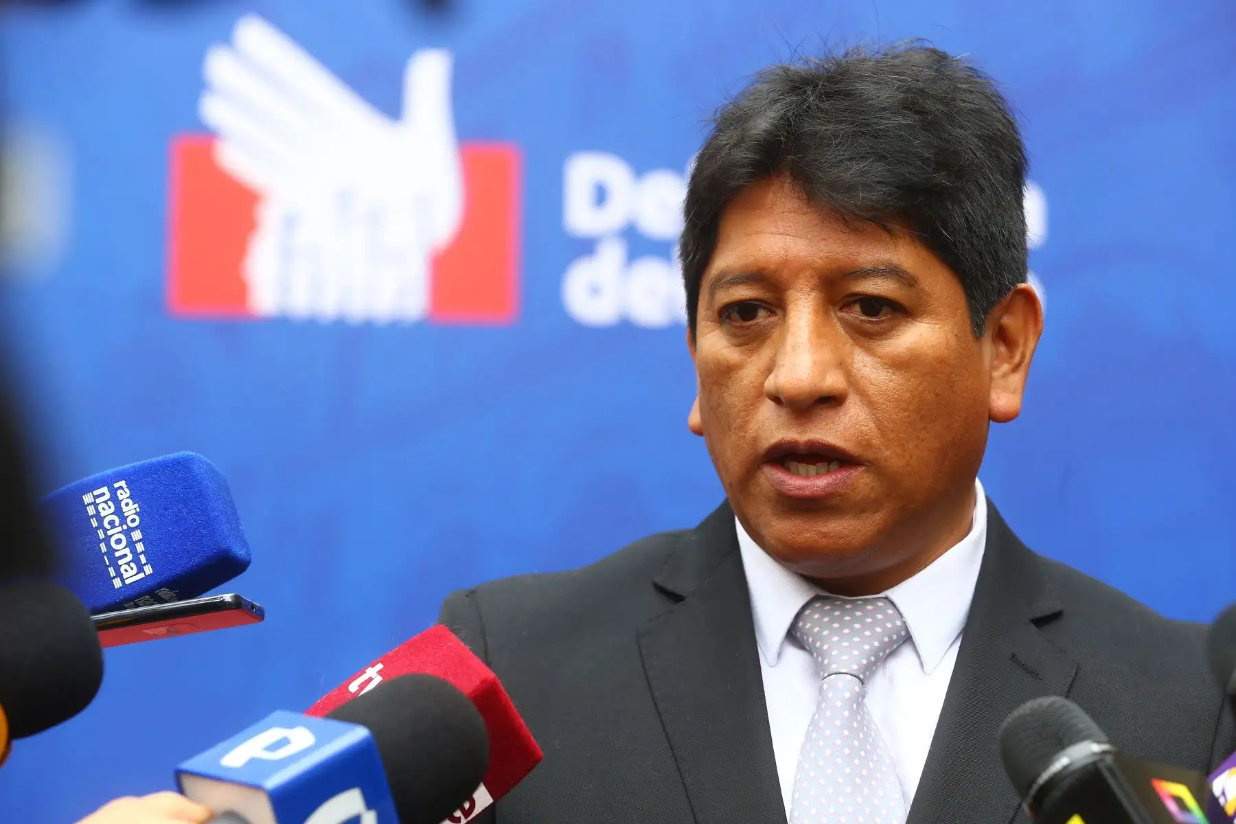 Defensor del Pueblo pide disculpas por decir que cierre del Congreso aumentaría popularidad de Keiko Fujimori