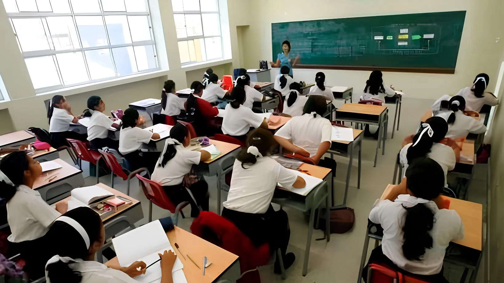 ¡Terrible! Perú retrocede 10 años en educación: 60% de escolares de 15 años no comprenden lo que leen
