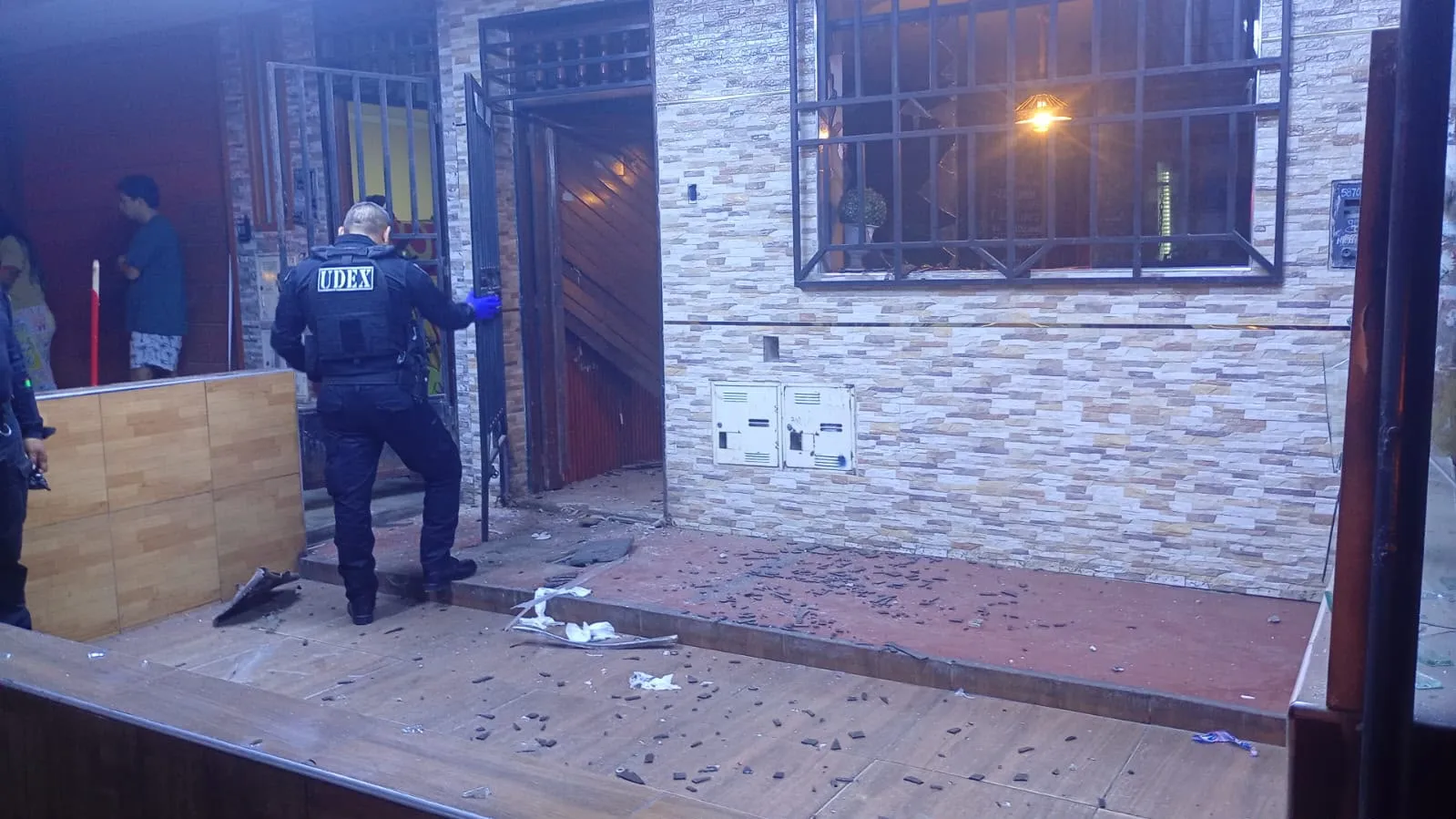 Florencia de Mora: detonan explosivo en casa y detienen a dos sospechosos