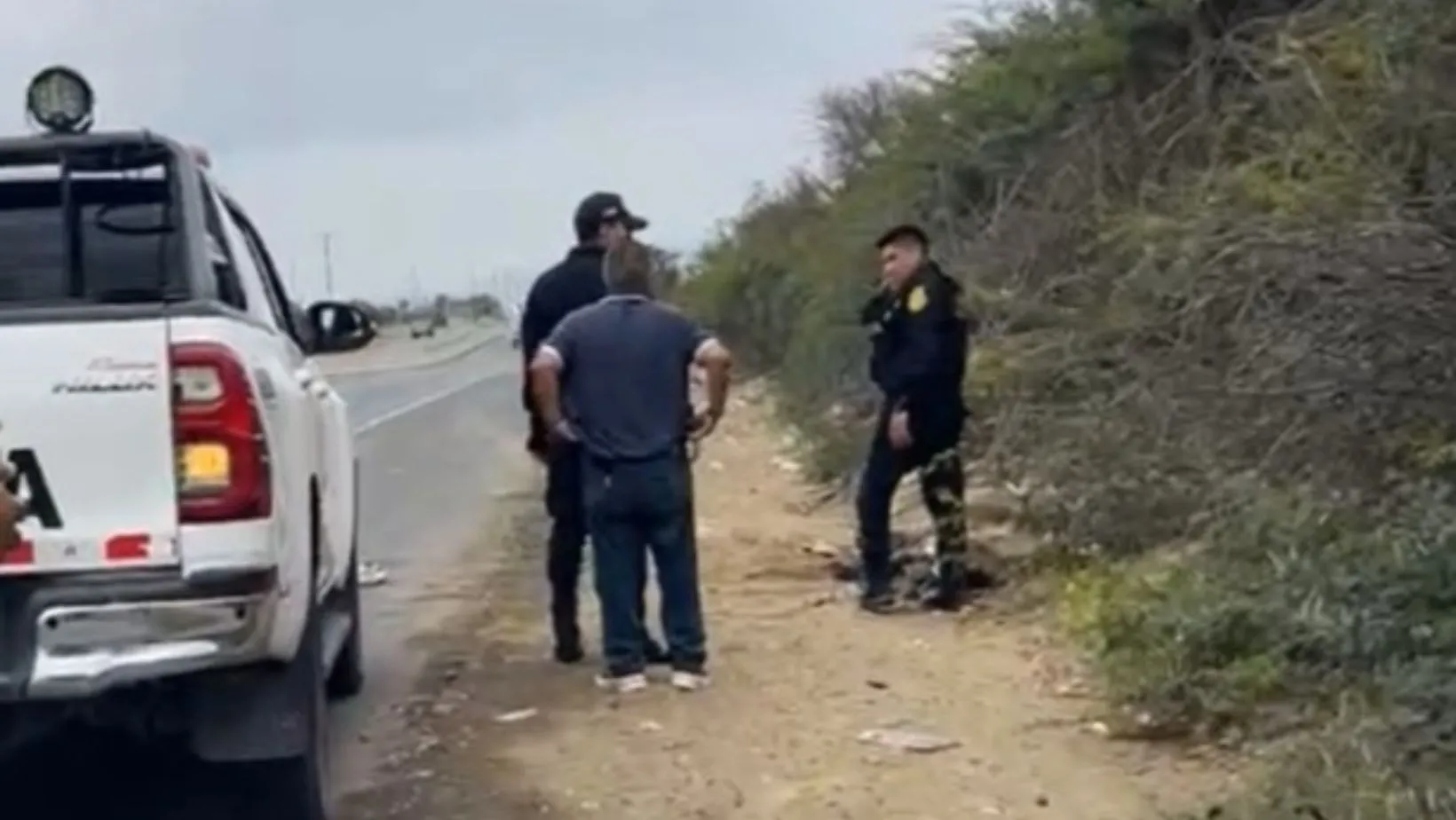 La Libertad: Hallan cuerpo de hombre al costado de carretera en Virú