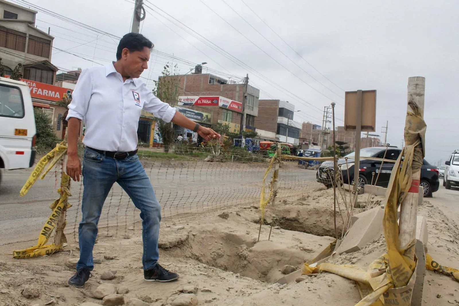 ELÍAS RODRÍGUEZ ANUNCIA DENUNCIAS PENALES CONTRA CÉSAR ACUÑA Y MARTÍN NAMAY POR OBRAS PARALIZADAS EN LA LIBERTAD